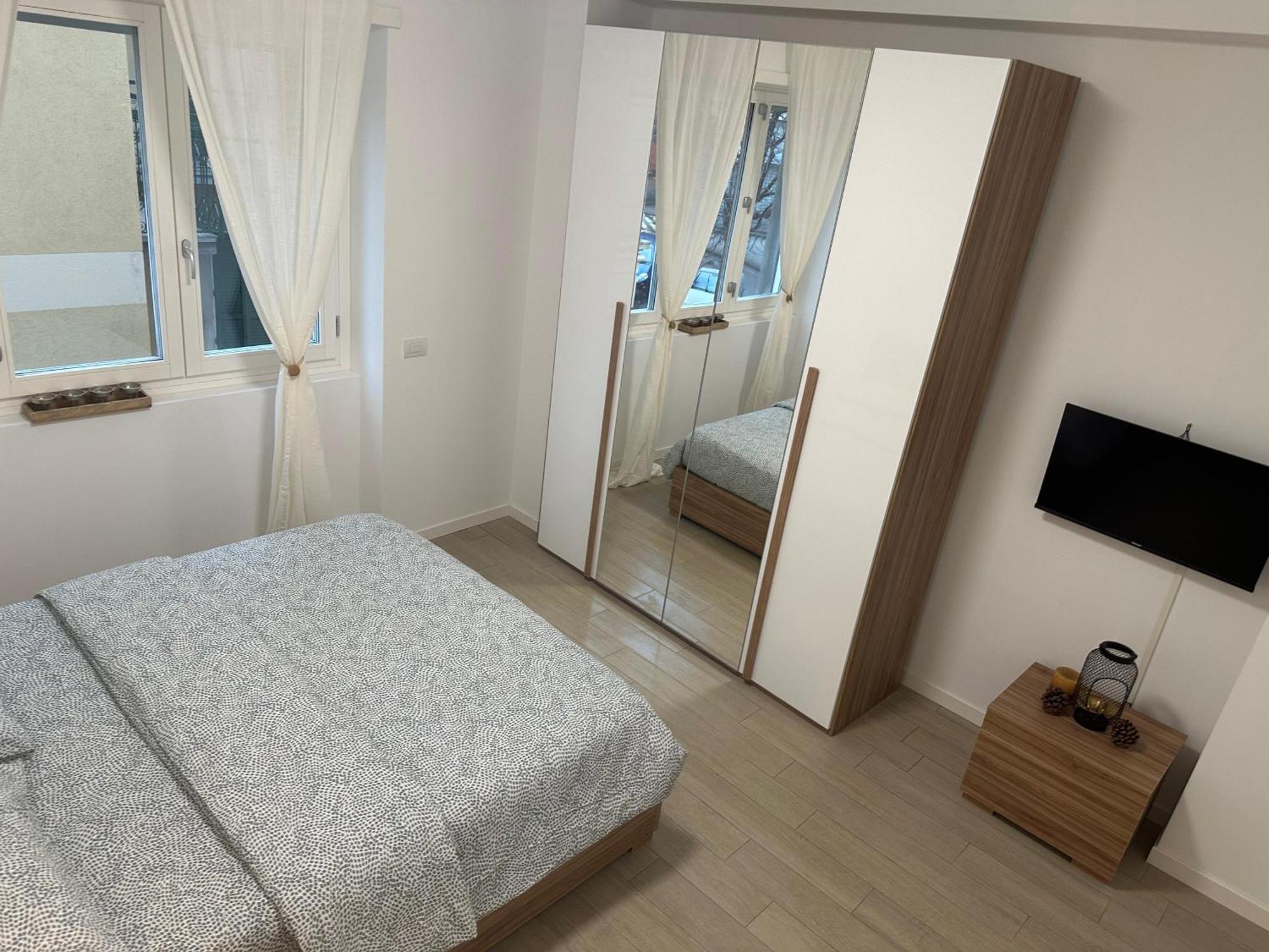 Casa Ideale Tim Appartmanti Moderni Vicina Al Centro Lecco Exteriör bild
