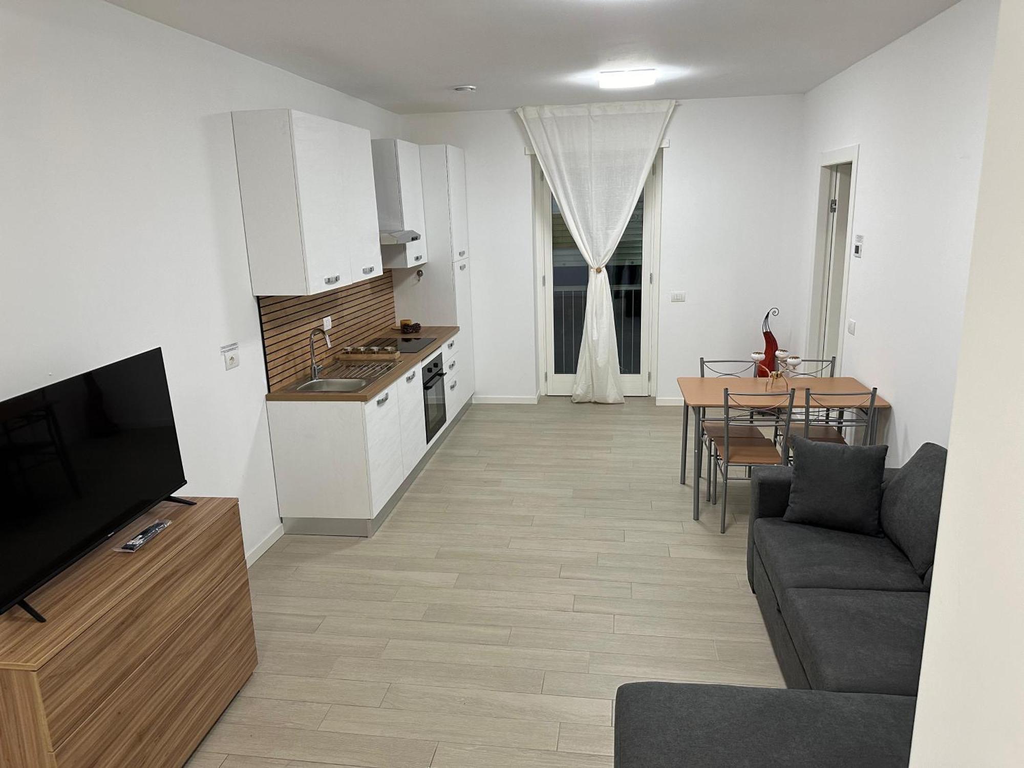 Casa Ideale Tim Appartmanti Moderni Vicina Al Centro Lecco Exteriör bild