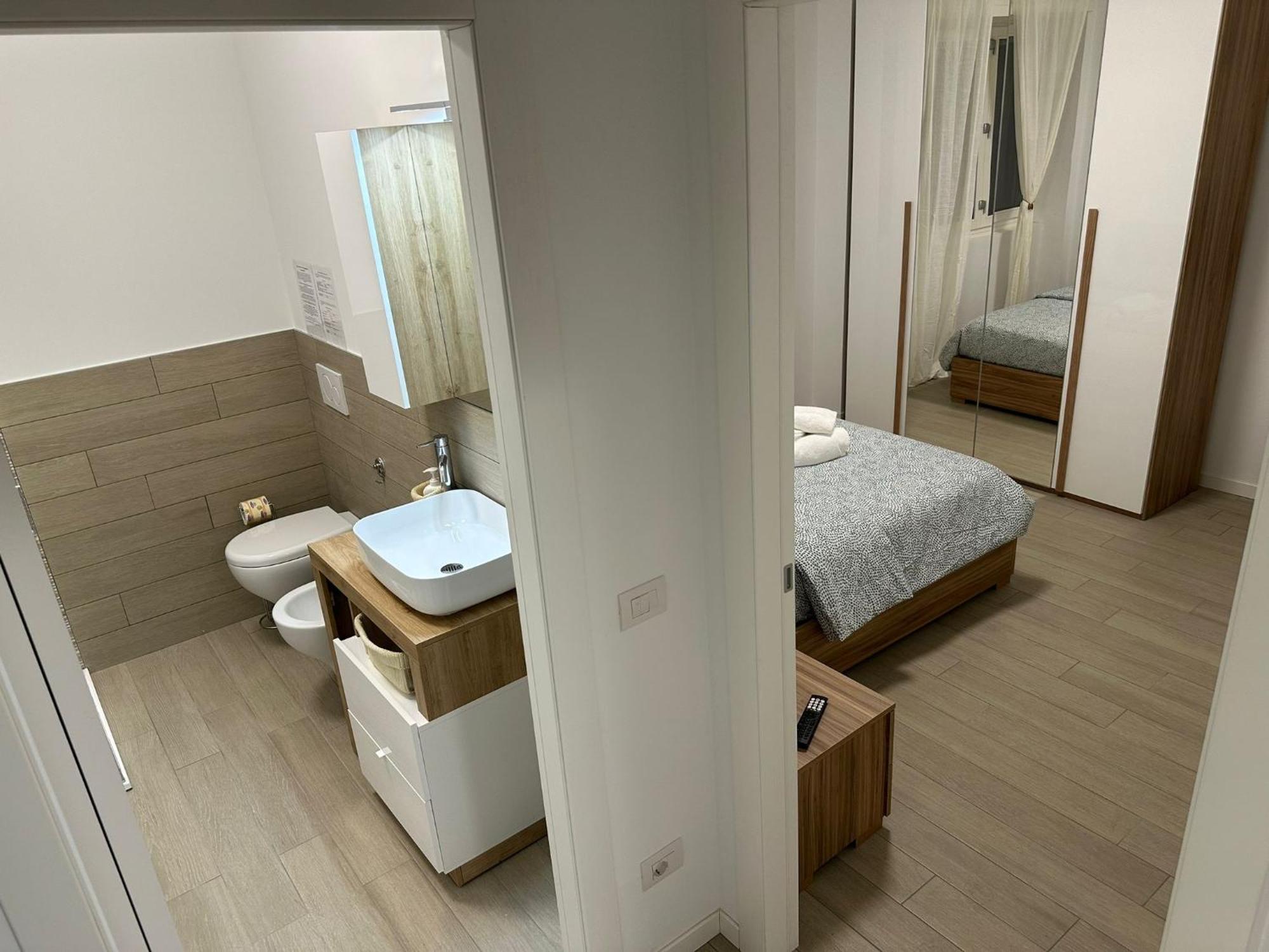 Casa Ideale Tim Appartmanti Moderni Vicina Al Centro Lecco Exteriör bild