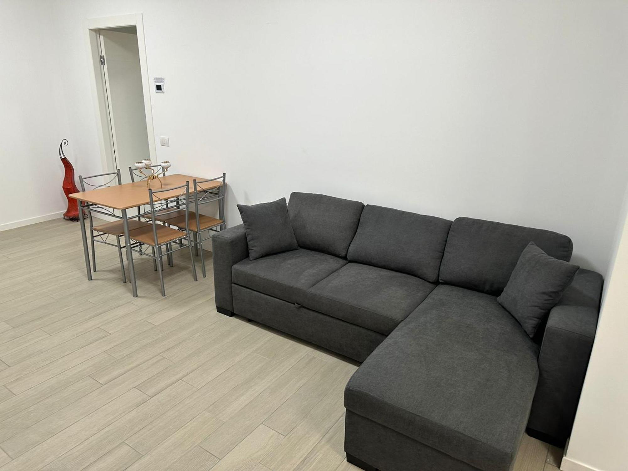 Casa Ideale Tim Appartmanti Moderni Vicina Al Centro Lecco Exteriör bild