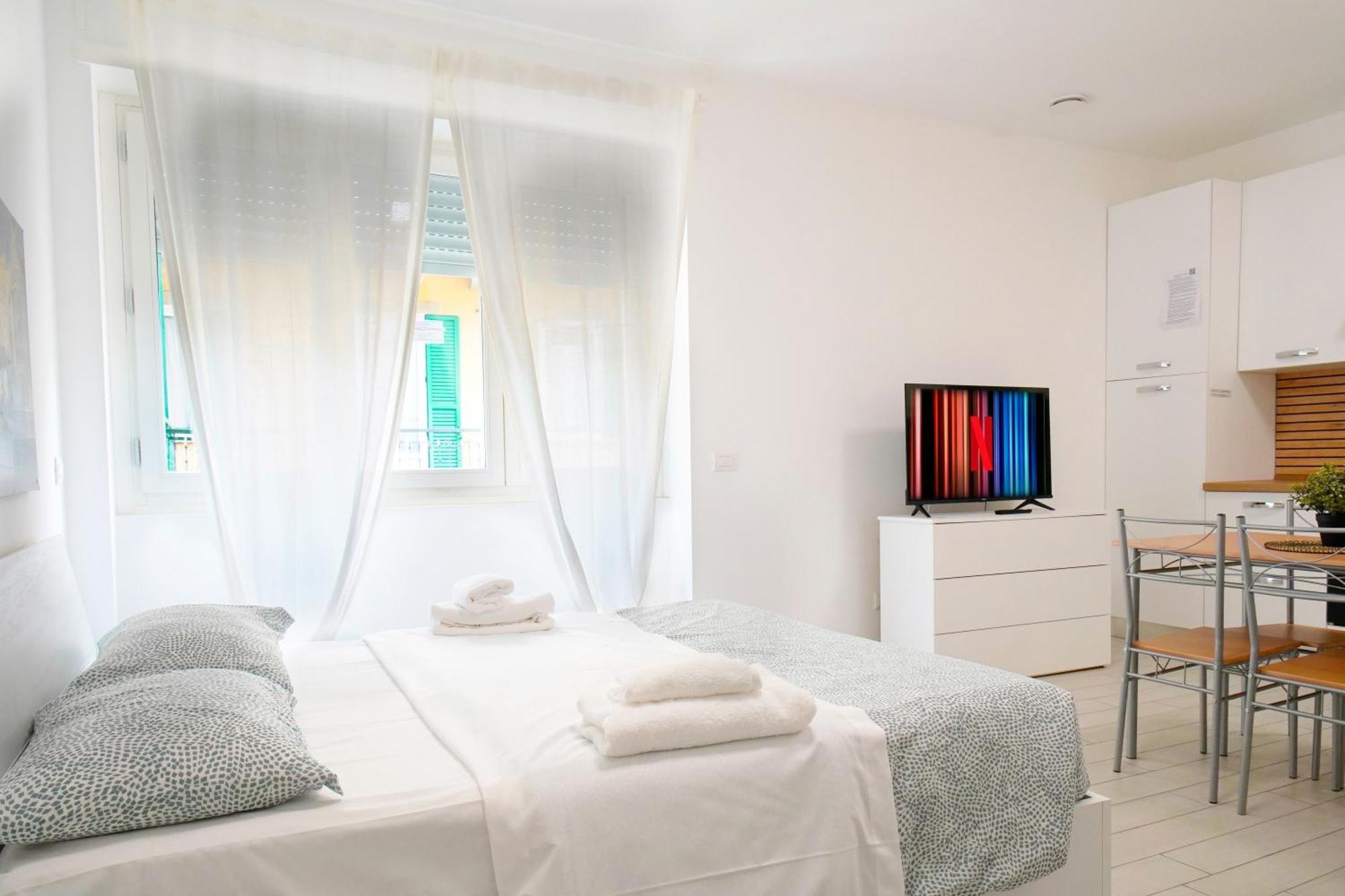 Casa Ideale Tim Appartmanti Moderni Vicina Al Centro Lecco Exteriör bild