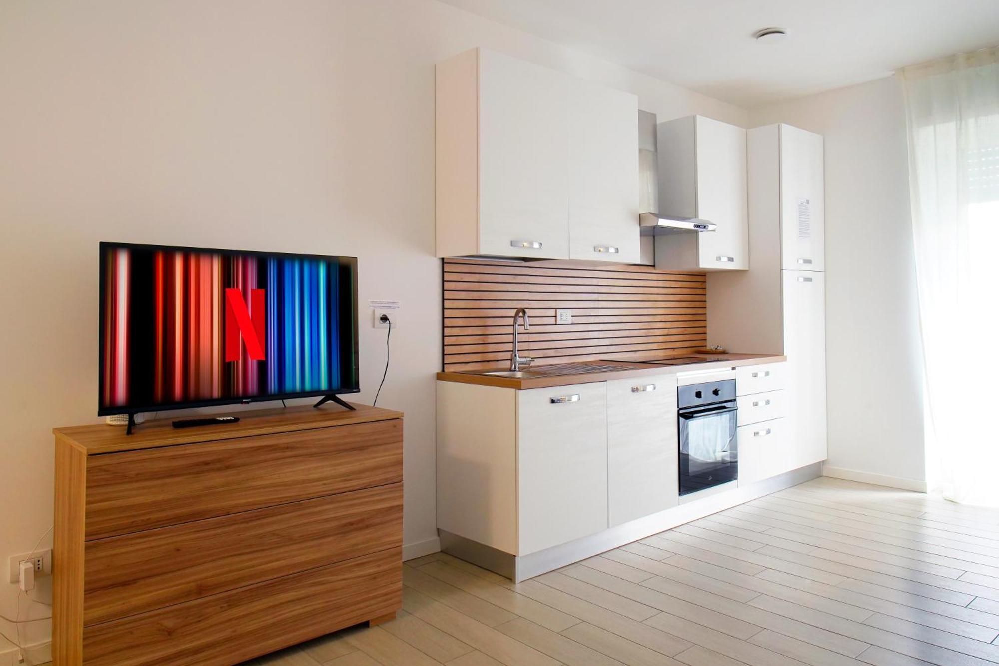 Casa Ideale Tim Appartmanti Moderni Vicina Al Centro Lecco Exteriör bild