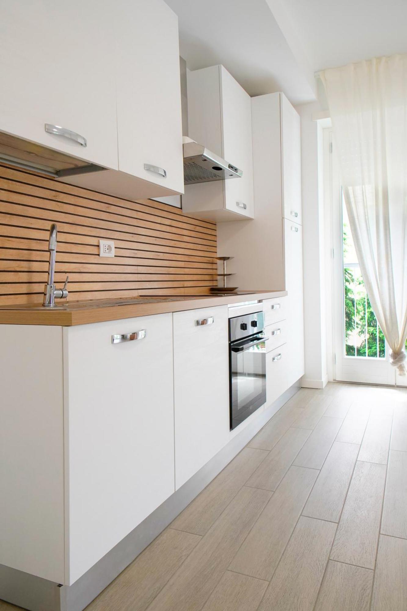 Casa Ideale Tim Appartmanti Moderni Vicina Al Centro Lecco Exteriör bild