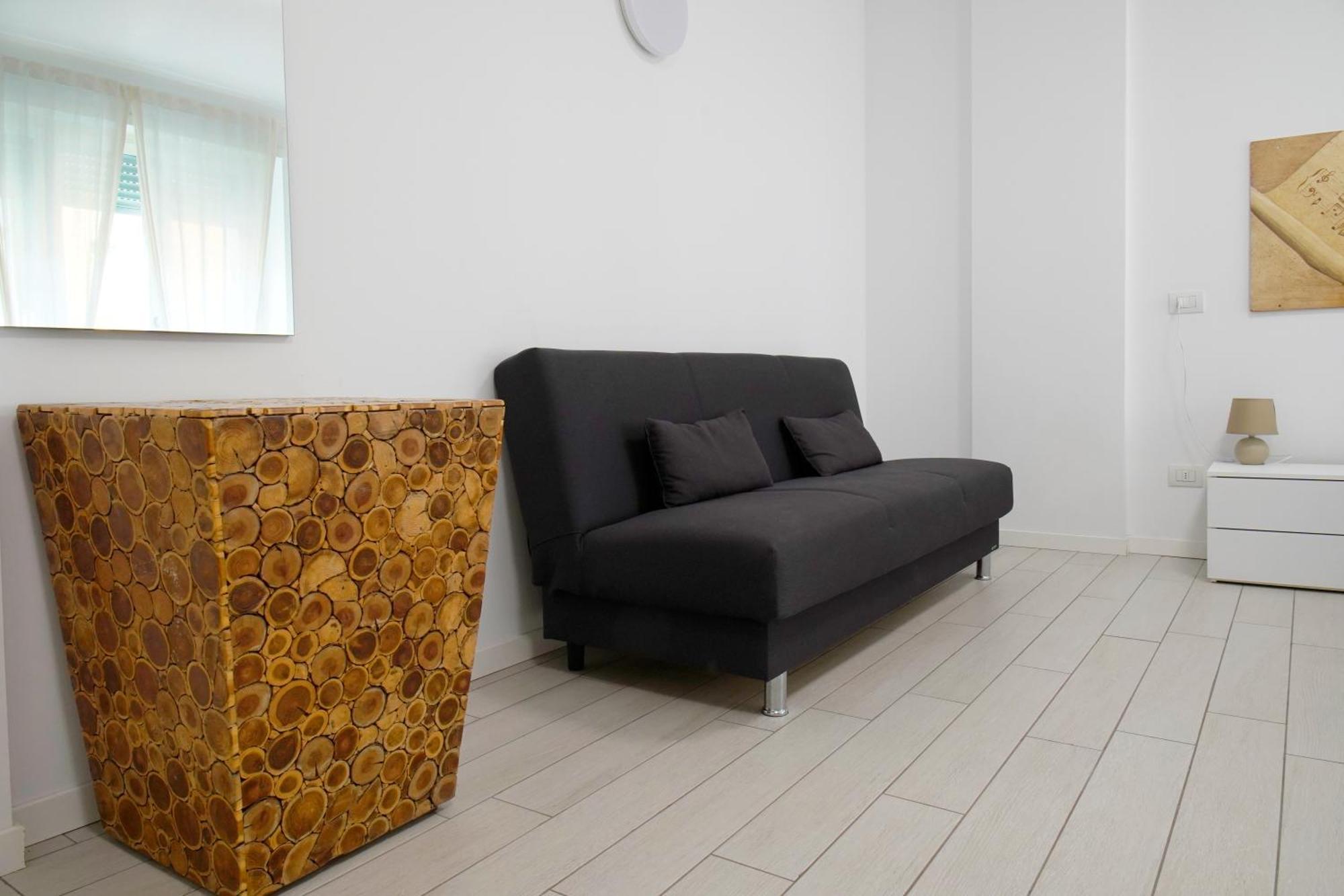 Casa Ideale Tim Appartmanti Moderni Vicina Al Centro Lecco Exteriör bild